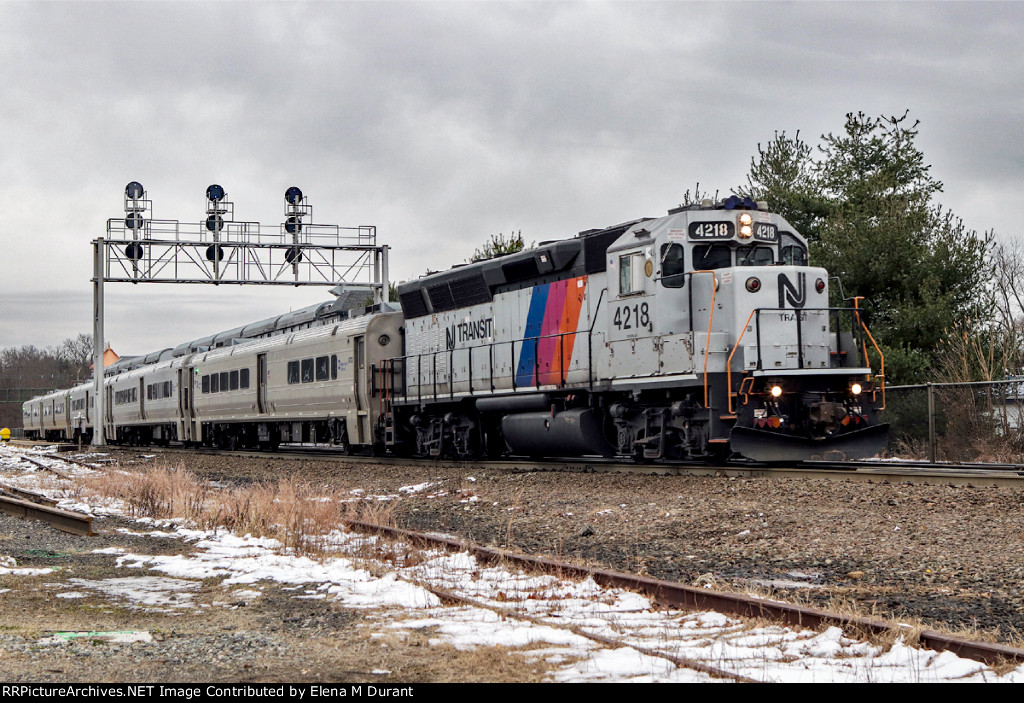 NJT 4218 on n train 1353